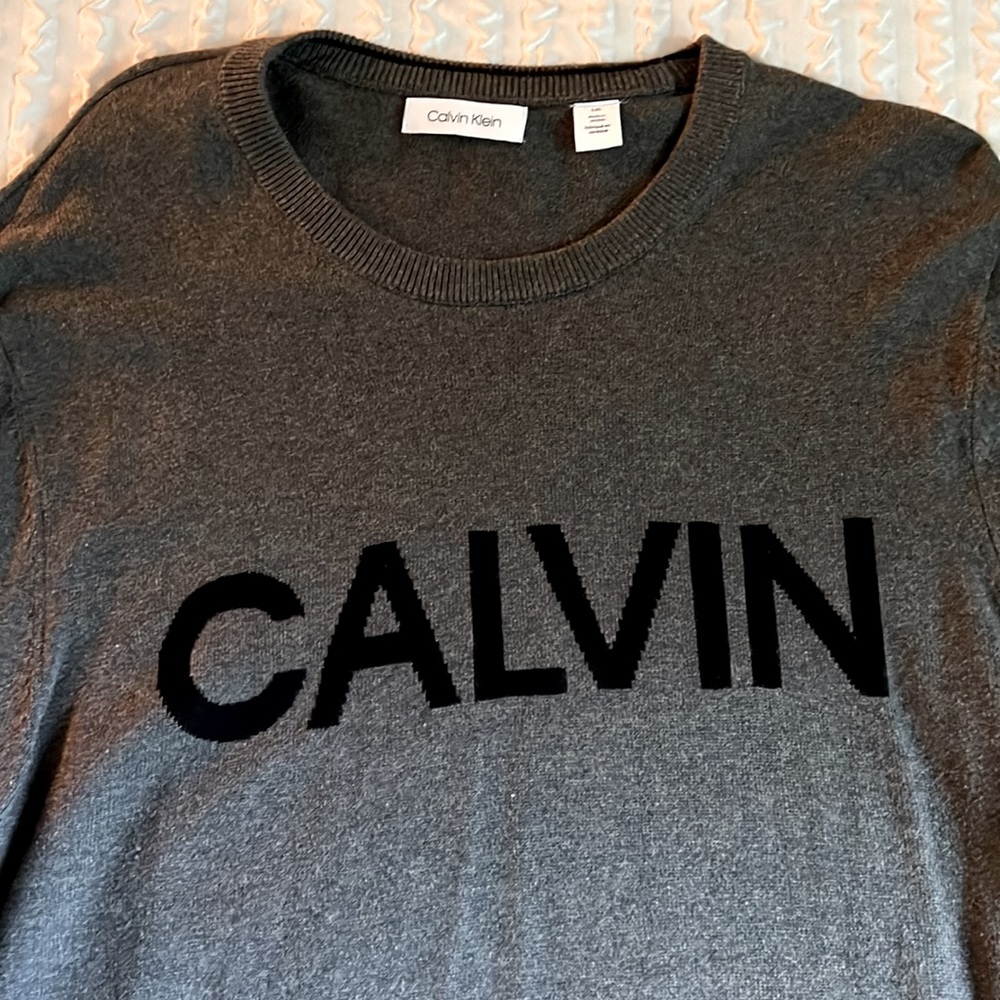 Calvin Klein Lightweight Sweater - Picture 2 of 4